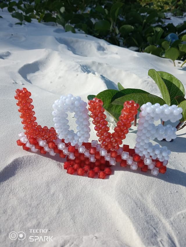 Beaded name standees 